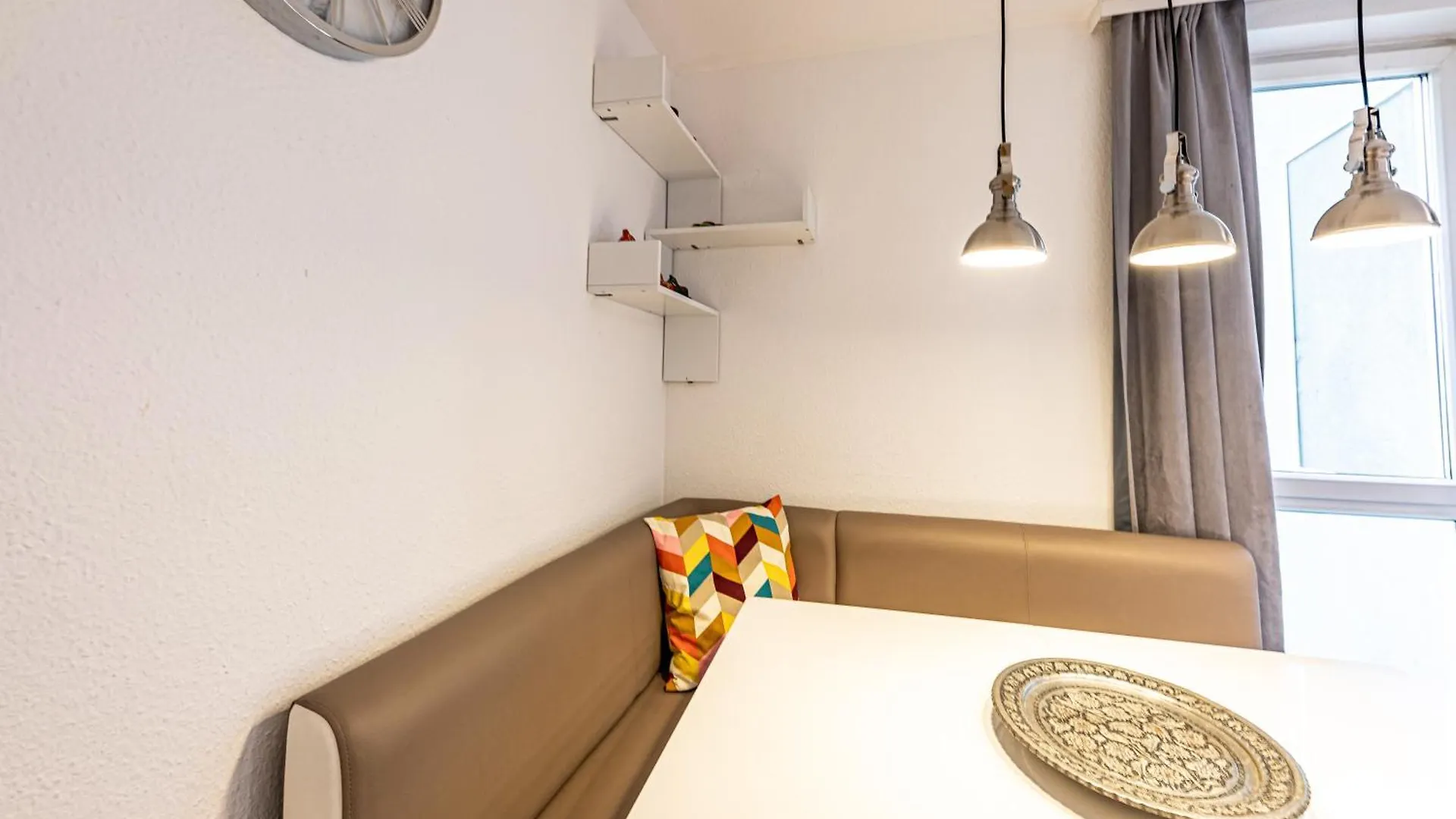 וינה Calm & Connected By Jr City Apartments
